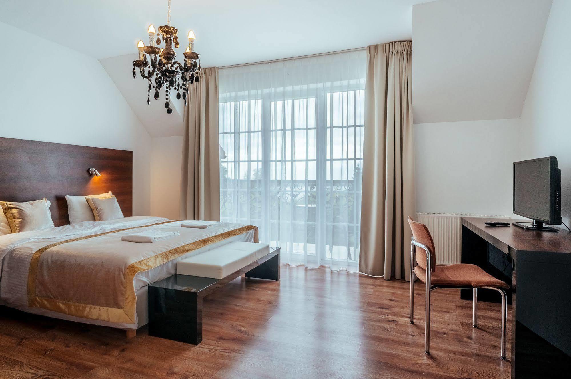 Apartamenty M&M Mikołajki Kültér fotó